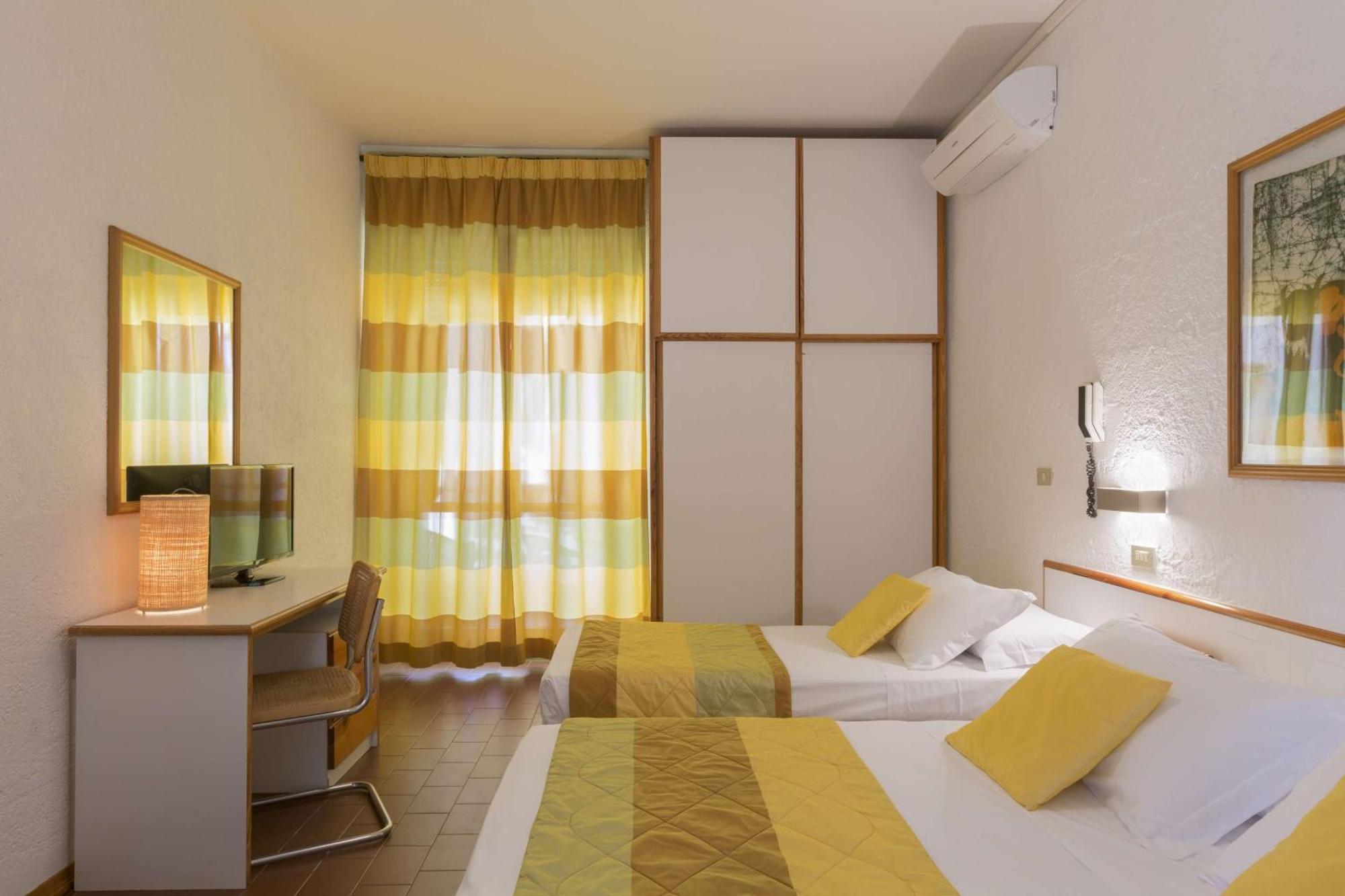 Hotel Bellevue, Sure Hotel Collection By Best Western Песаро Екстериор снимка